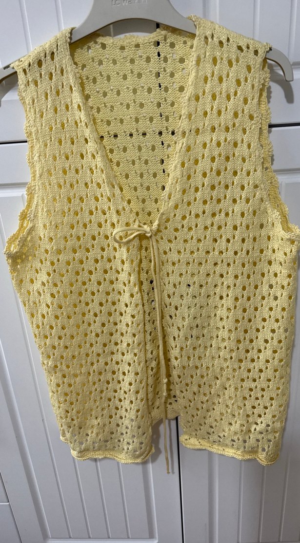 Sarı Örgü V Yaka Bohem Yelek - Görsel 2