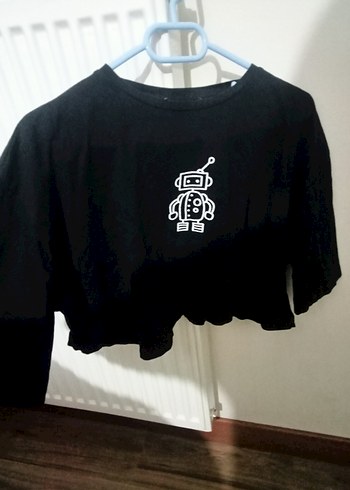 Trendyol & Milla Siyah Robot Baskili Crop Tshirt