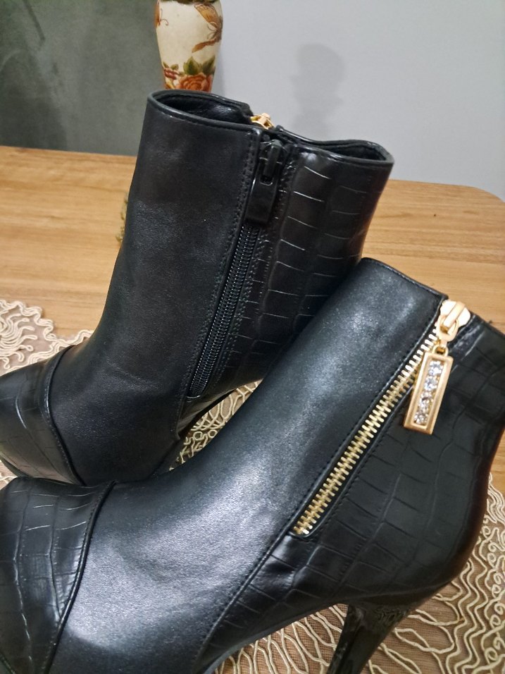 Siyah Rugan Yılan Desenli Stiletto Topuklu Kadın Bot - Görsel 4