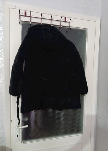 Siyah Kürklü Kadın Kışlık Mont - Görsel 7