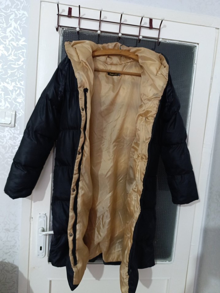 Düğmeli Siyah Kadın Kışlık Uzun Mont - Görsel 3