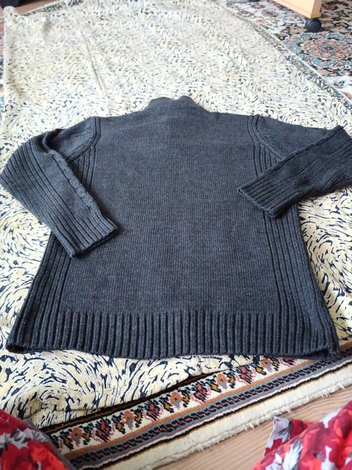 Düğmeli Gri Yün Erkek Kazak - Görsel 3