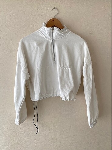 Beyaz sweatshirt