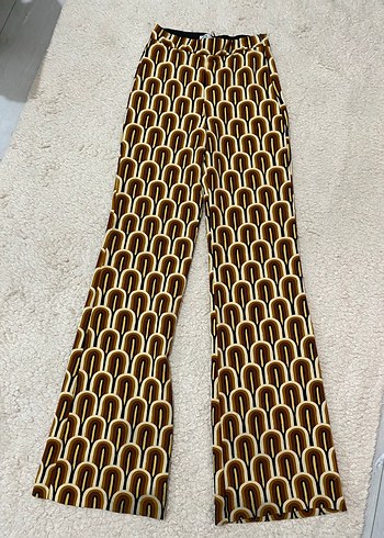 Zara Kahverengi Retro Desenli Kadın İspanyol Paça Pantolon