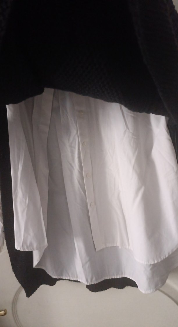 Siyah Pamuklu Uzun Kollu Salaş Süveter - Görsel 4