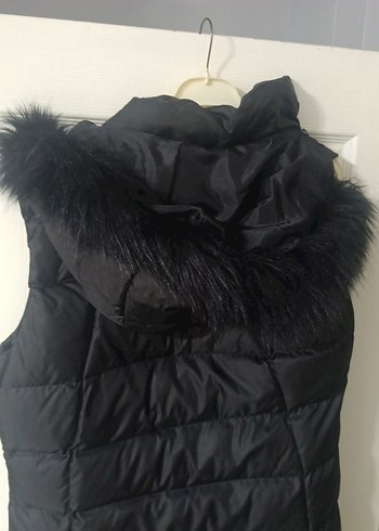 Siyah Kürklü Kapitone Kadın Yelek - Görsel 3