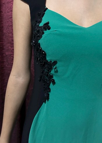 Yeşil Nakışlı Straplez Uzun Abiye Elbise - Görsel 4