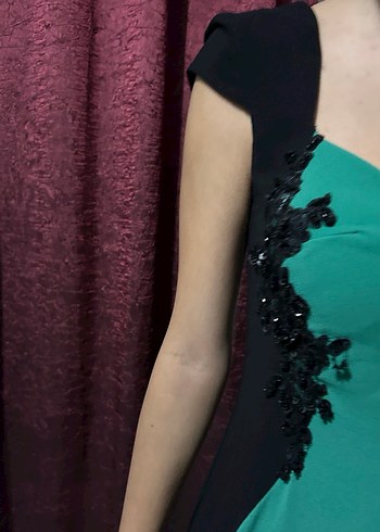 Yeşil Nakışlı Straplez Uzun Abiye Elbise - Görsel 8