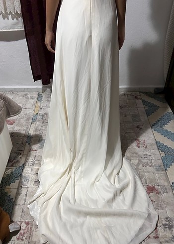 Beyaz Sade Gelinlik - Görsel 4