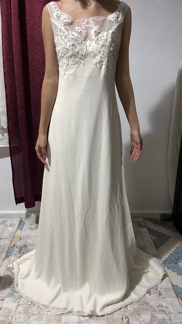 Beyaz Sade Gelinlik - Görsel 2