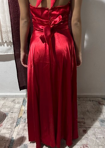 Kırmızı Saten V Yaka Uzun Abiye Elbise - Görsel 3