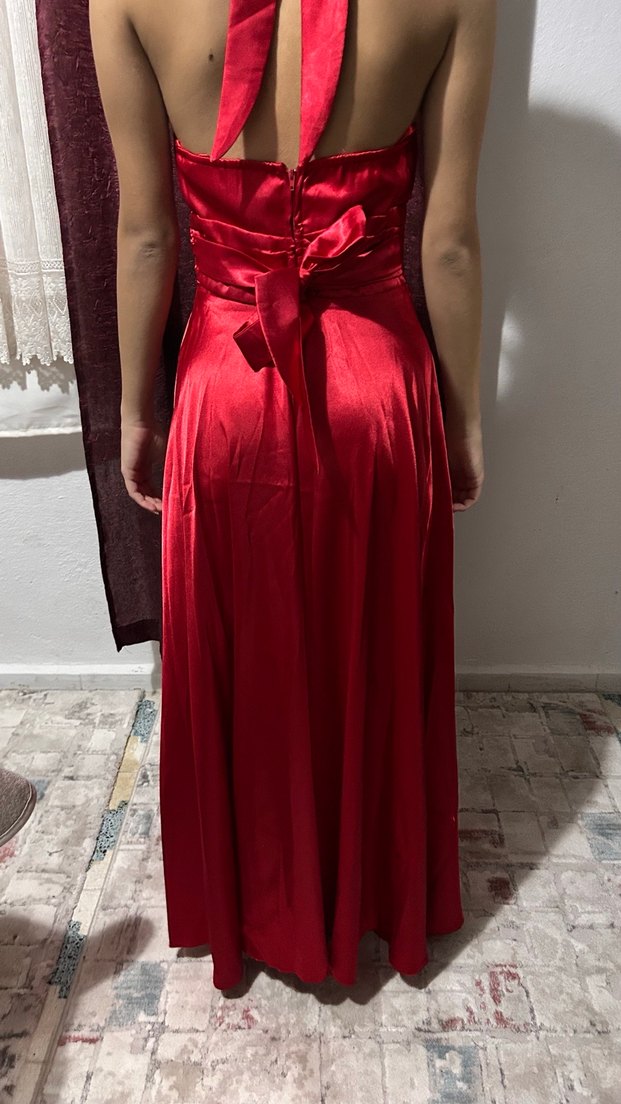 Kırmızı Saten V Yaka Uzun Abiye Elbise - Görsel 3