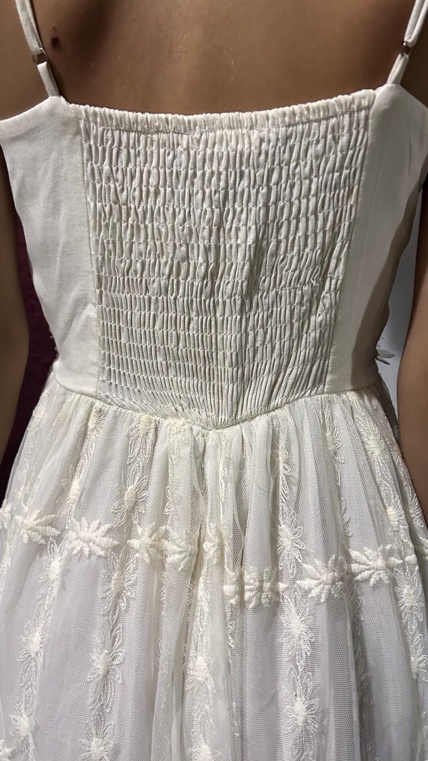 Dantel İşlemeli Beyaz Uzun Straplez Elbise - Görsel 3