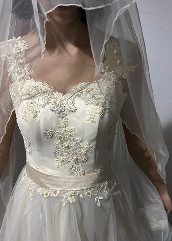 Dantel İşlemeli Straplez A Kesim Beyaz Gelinlik - Görsel 9