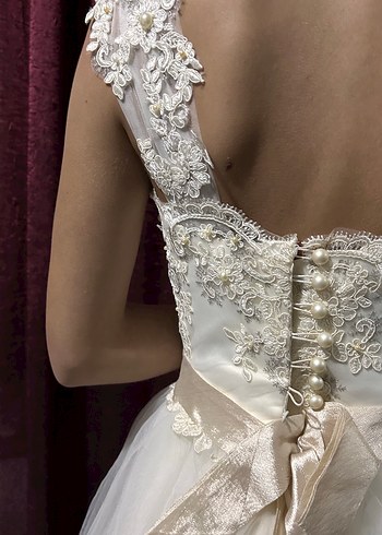 Dantel İşlemeli Straplez A Kesim Beyaz Gelinlik - Görsel 15