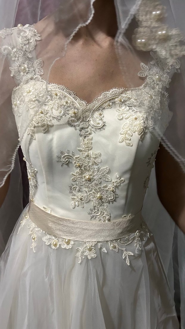 Dantel İşlemeli Straplez A Kesim Beyaz Gelinlik - Görsel 3