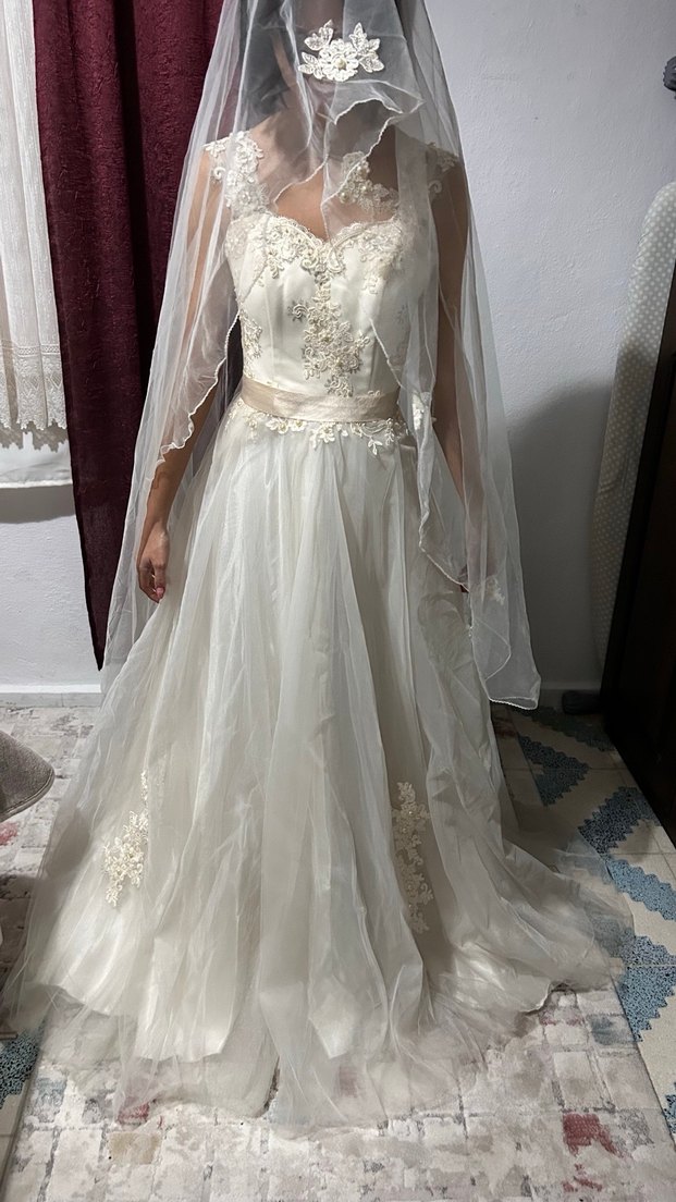 Dantel İşlemeli Straplez A Kesim Beyaz Gelinlik - Görsel 5