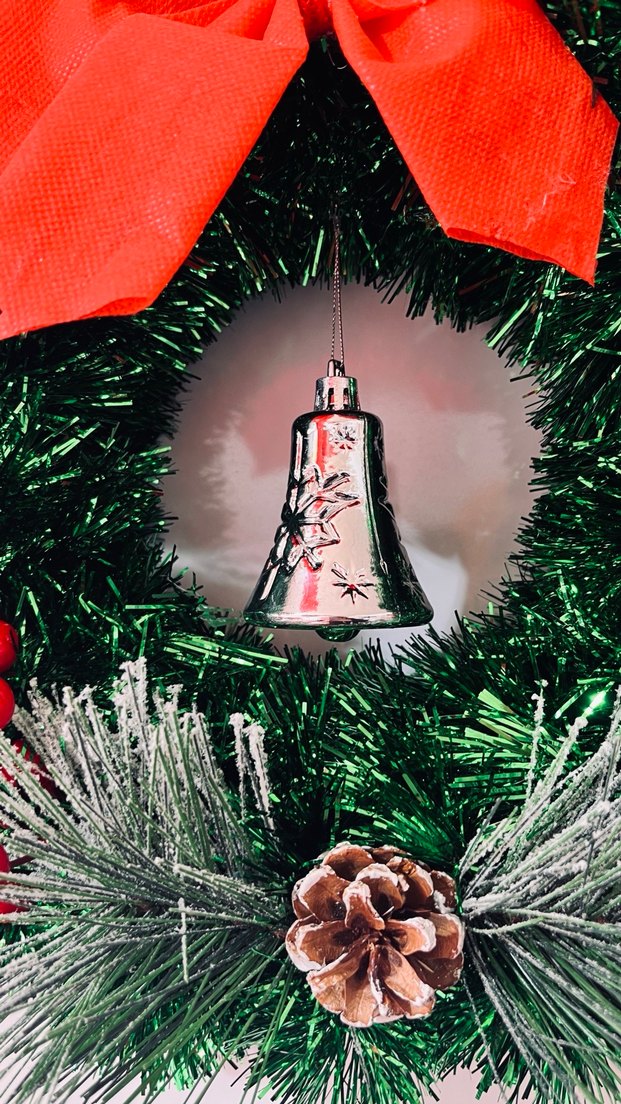 Kırmızı Büyük Fiyonklu Noel Çelengi - Görsel 5