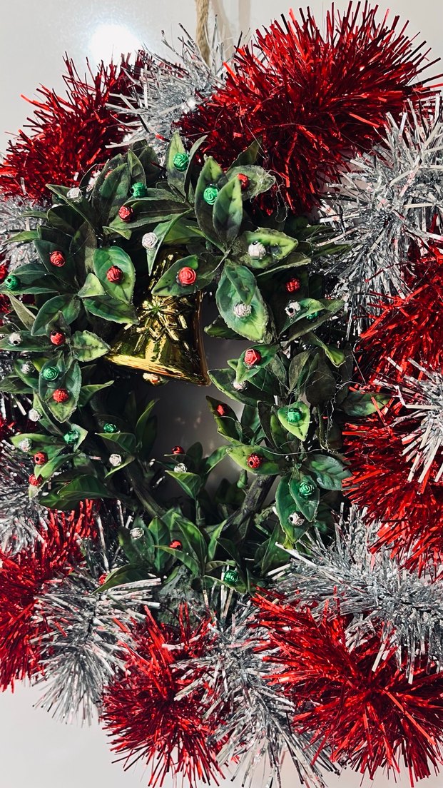 Kırmızı ve Gümüş Yılbaşı Kapı Süsü - Görsel 2