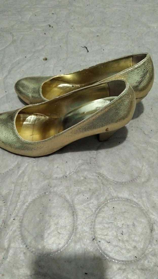 Altın Renkli Stiletto Topuklu Kadın Ayakkabı. topuk 5 cm - Görsel 4