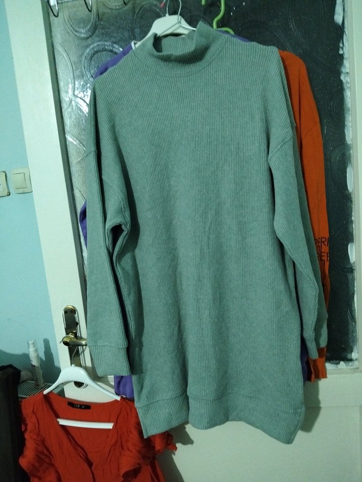 Kadın Gri Boğazlı Triko Kazak KK - Görsel 2