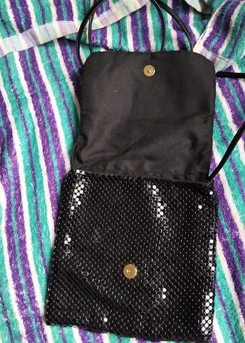 Siyah Pul Detaylı Yılan Desenli Gotik Çanta - Görsel 2