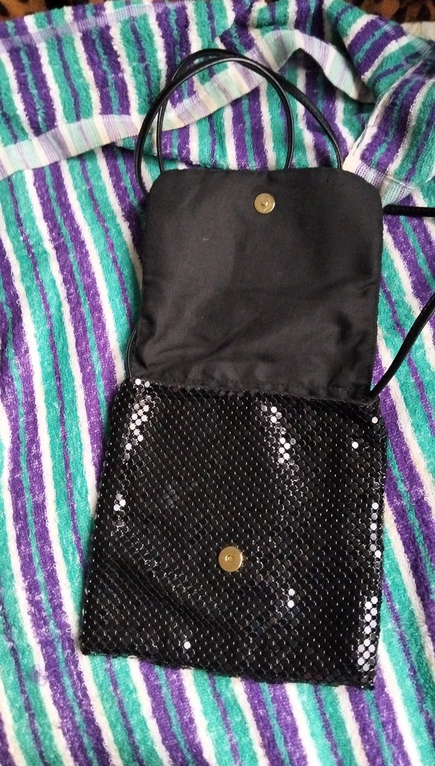 Siyah Pul Detaylı Yılan Desenli Gotik Çanta - Görsel 2