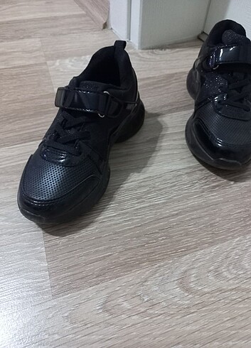Çocuk spor ayakkabı 