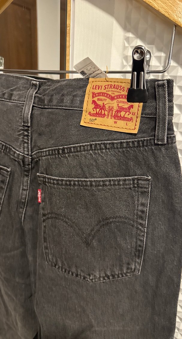 Levis koyu Gri Rahat Kesim Denim Pantolon — görsel 3/4