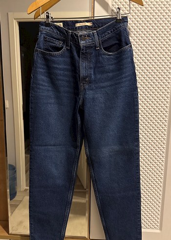 Levis Jean