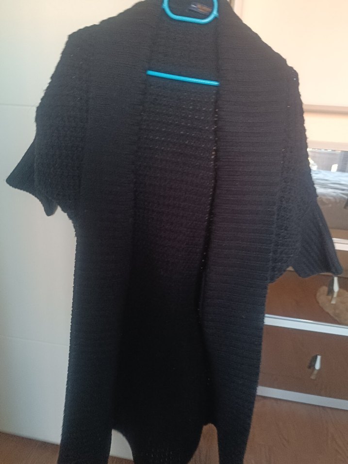 Kadın Siyah Boğazlı Triko Hırka - Görsel 3