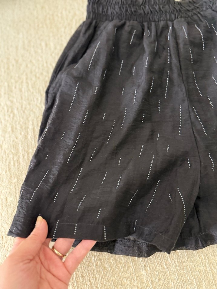 Siyah Keten Mini Şort - Görsel 2