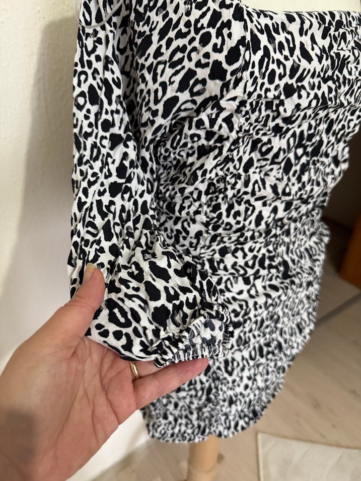 Leopar Desenli Gri Mini Hamile Bluzu - Görsel 3