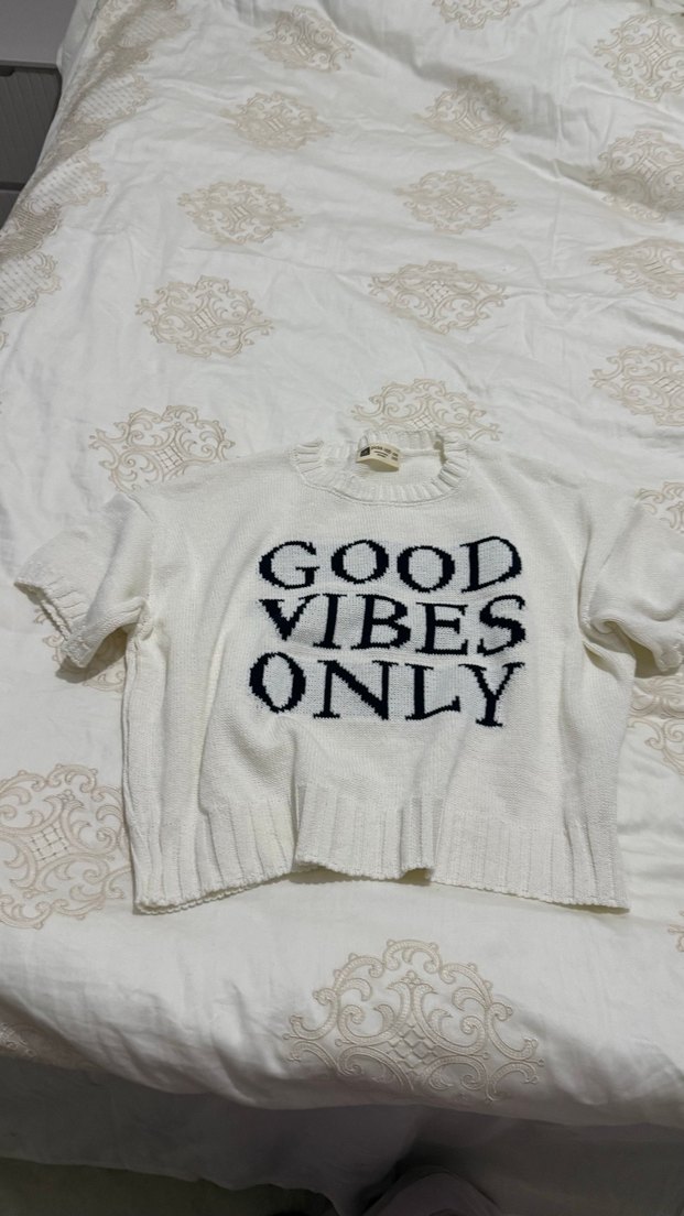 Beyaz Kısa Kollu Örgü Kadın Kazak - Görsel 2