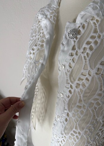 Beyaz Dantel Detaylı gömlek - Görsel 5