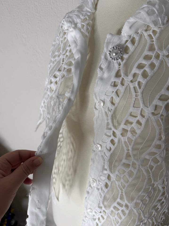 Beyaz Dantel Detaylı gömlek - Görsel 5