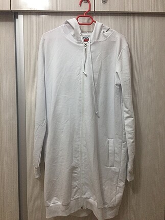 Fermuarlı kapüşonlu sweatshirt