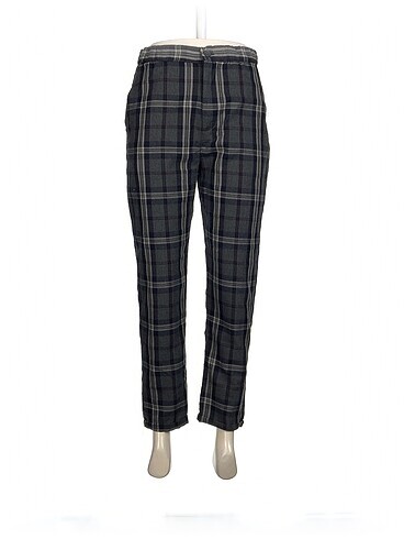 Pull and Bear Kumaş Pantolon %70 İndirimli.