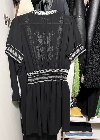 Uzun Siyah Nakışlı Bohem Elbise - Görsel 4