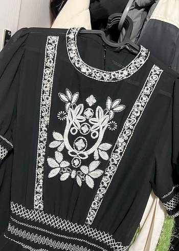 Uzun Siyah Nakışlı Bohem Elbise - Görsel 2