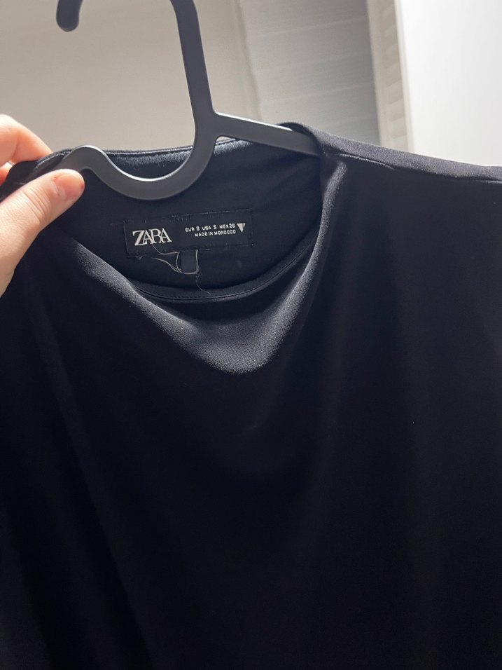 Siyah Uzun Drapeli V Yakalı Elbise - Görsel 3