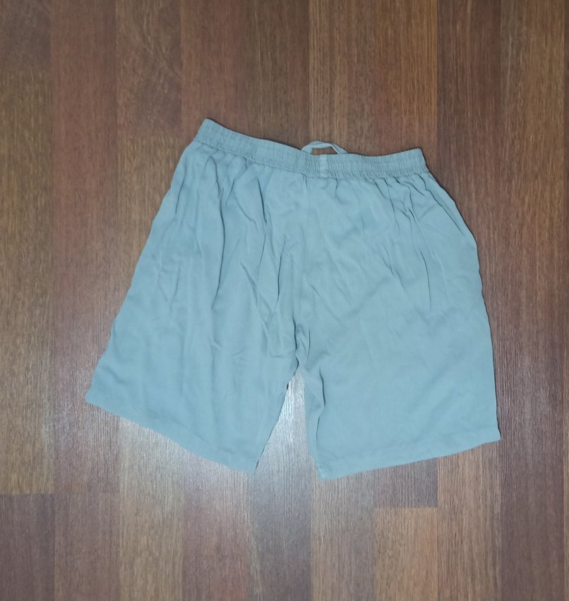 Gri Rahat Kesim Kadın Şort - Görsel 2