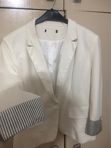 Beyaz blazer ceket