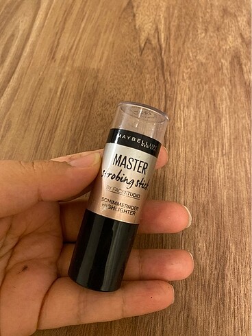 Maybelline aydınlatıcı highlighter