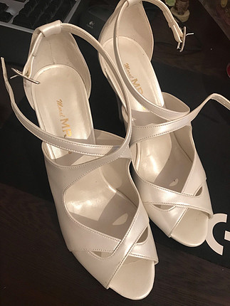 Gelinlik ayakkabısı beyaz renk 
