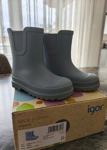 Igor İgor Yağmur Botu