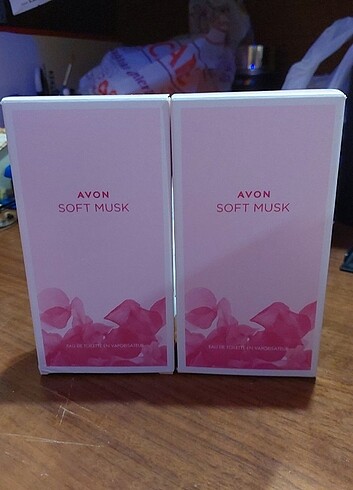 Avon parfu.