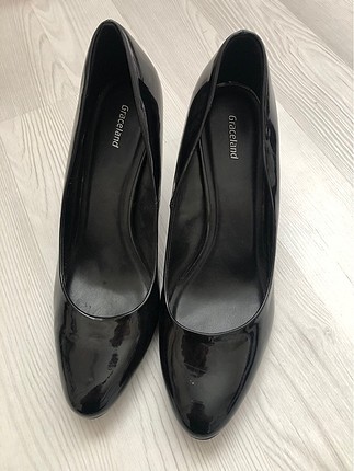 Rugan stiletto