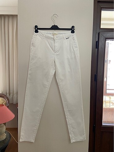 38 Beden Esprit Chino Beyaz Pantolon