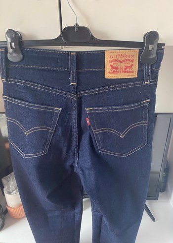 Levis Levi S Koyu Mavi Denim Jean